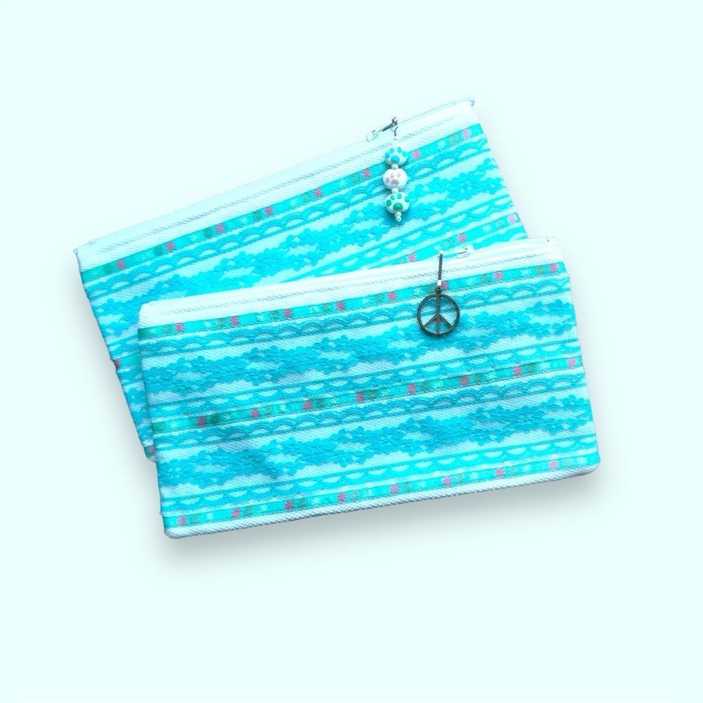 Set of 2 Teal Lace on White Linen Purse Organizer Makeup Bag Pencil Case NEW
